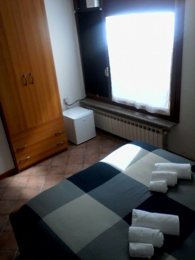 Bed & Breakfast Orio Easy Airport Azzano San Paolo Buitenkant foto